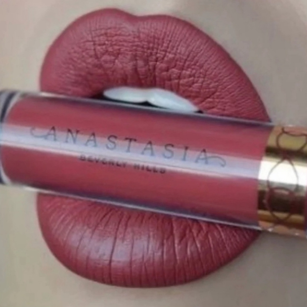 Anastasia Beverly Hills Liquid Lipstick DAZED